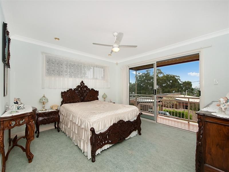 11 Cooper Parade, Southport QLD 4215