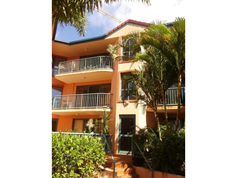 9/12 Gillian Lane, Southport QLD 4215