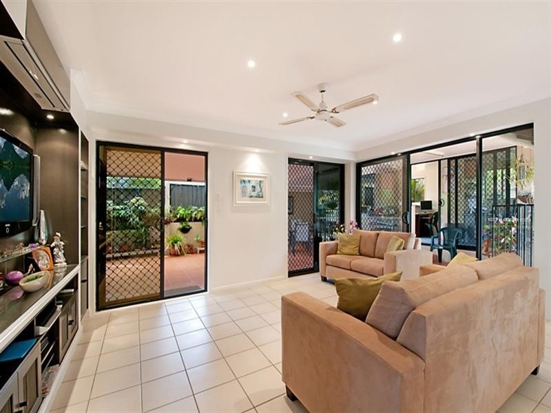 103 Christina Ryan Way, Arundel QLD 4214