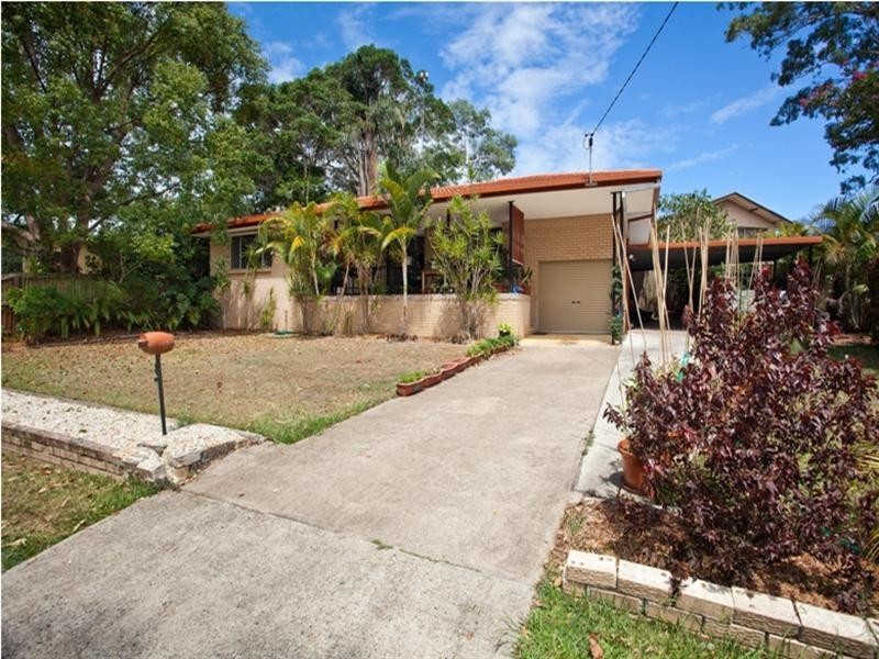 30 Nyora Street, Southport QLD 4215