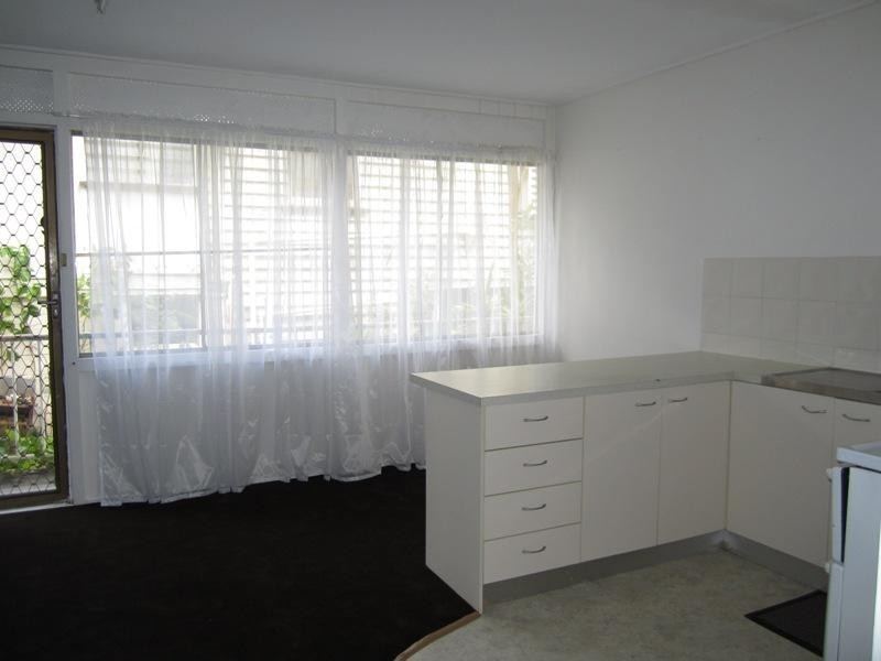 2/73 ‘Zappia’, Queen Street, Southport QLD 4215