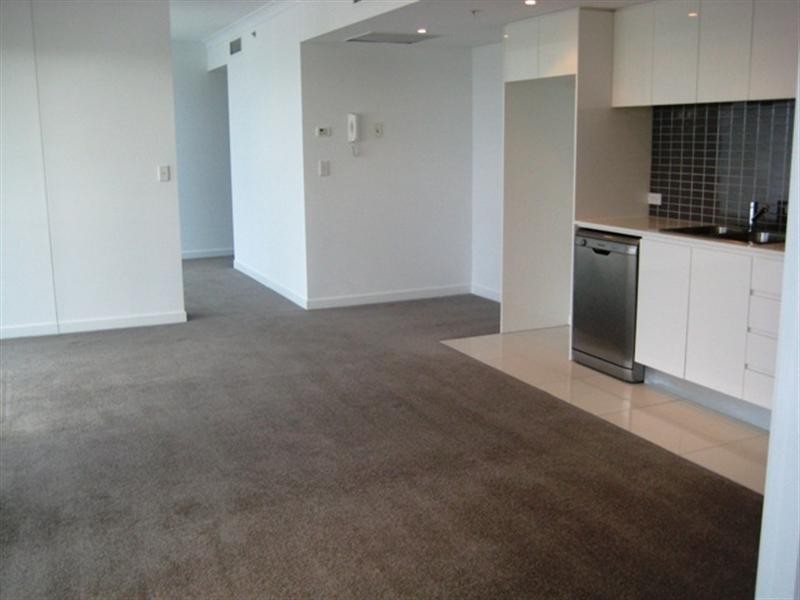 22108/5 Lawson Street, Southport QLD 4215