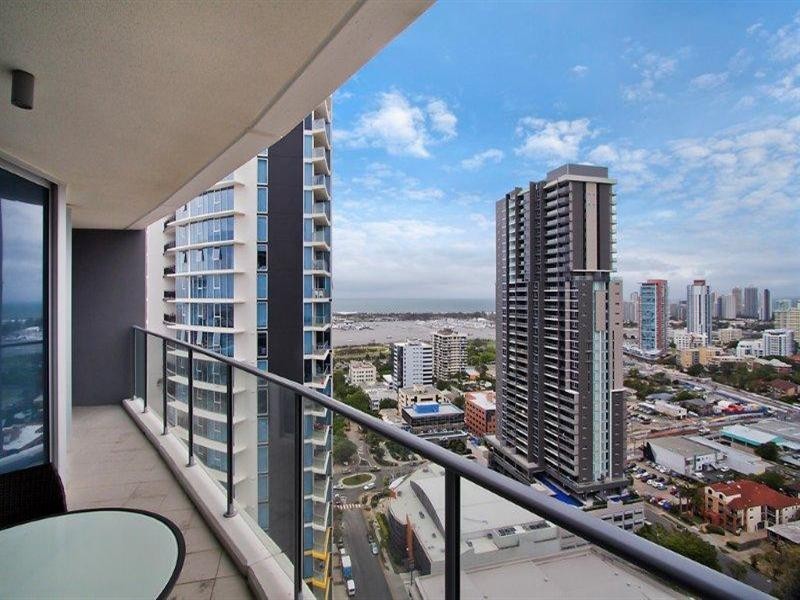 32302/9 Lawson Street, Southport QLD 4215