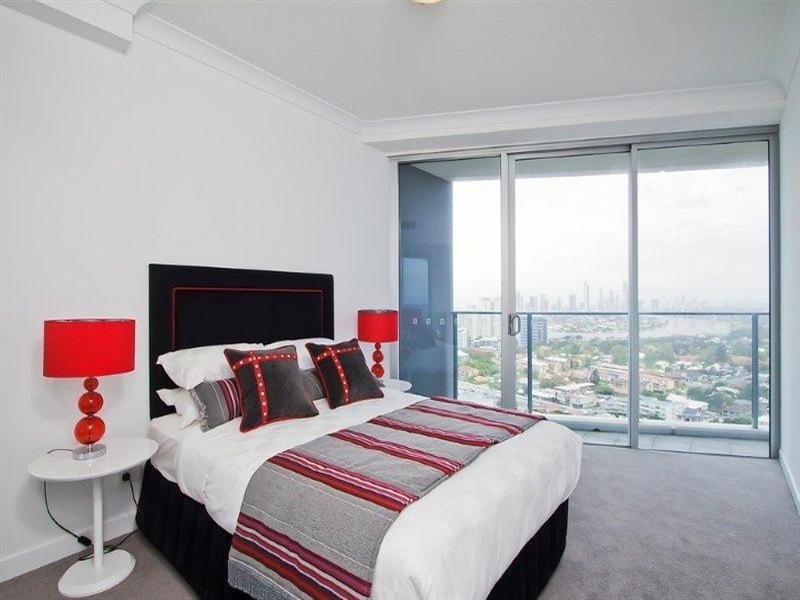 32302/9 Lawson Street, Southport QLD 4215