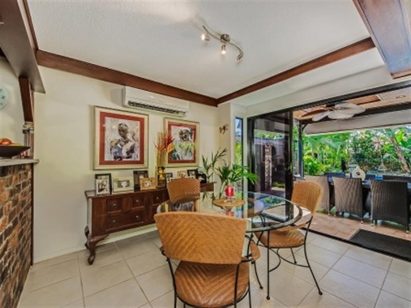 2/7 Dowling Drive, Southport QLD 4215