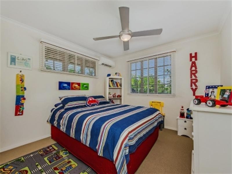 2/7 Dowling Drive, Southport QLD 4215