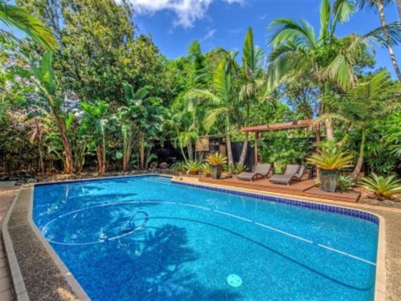 2/7 Dowling Drive, Southport QLD 4215