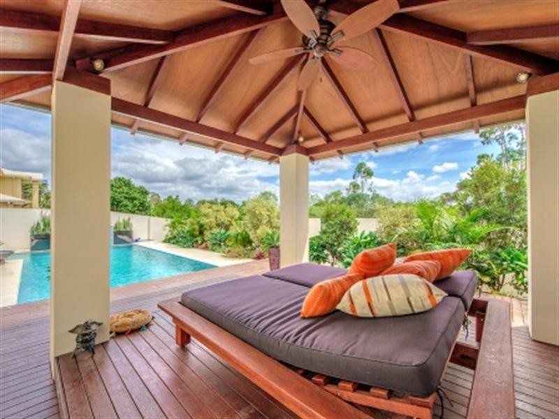 1 Zenith Crescent, Pacific Pines QLD 4211