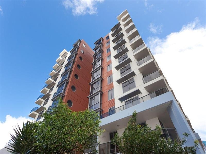 412/3 Como Crescent, Southport QLD 4215