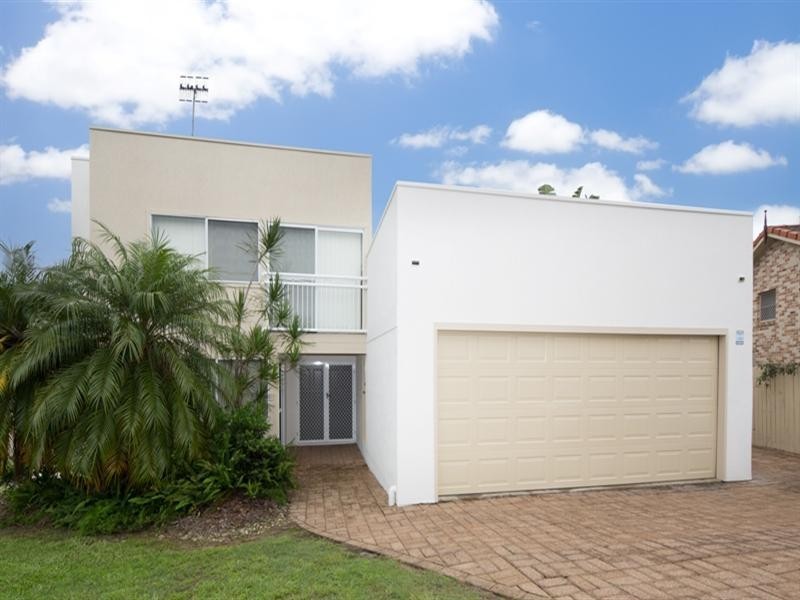 24 Crenshaw Court, Parkwood QLD 4214