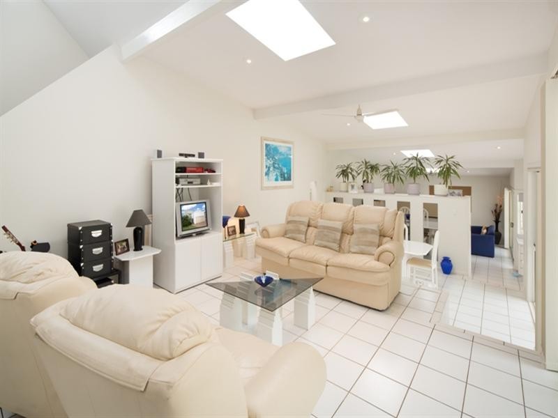 24 Crenshaw Court, Parkwood QLD 4214