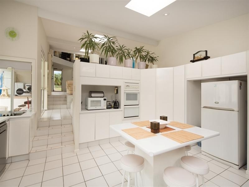 24 Crenshaw Court, Parkwood QLD 4214