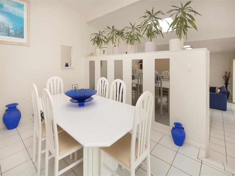 24 Crenshaw Court, Parkwood QLD 4214