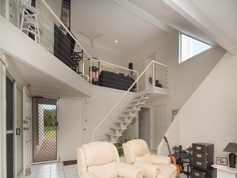 24 Crenshaw Court, Parkwood QLD 4214