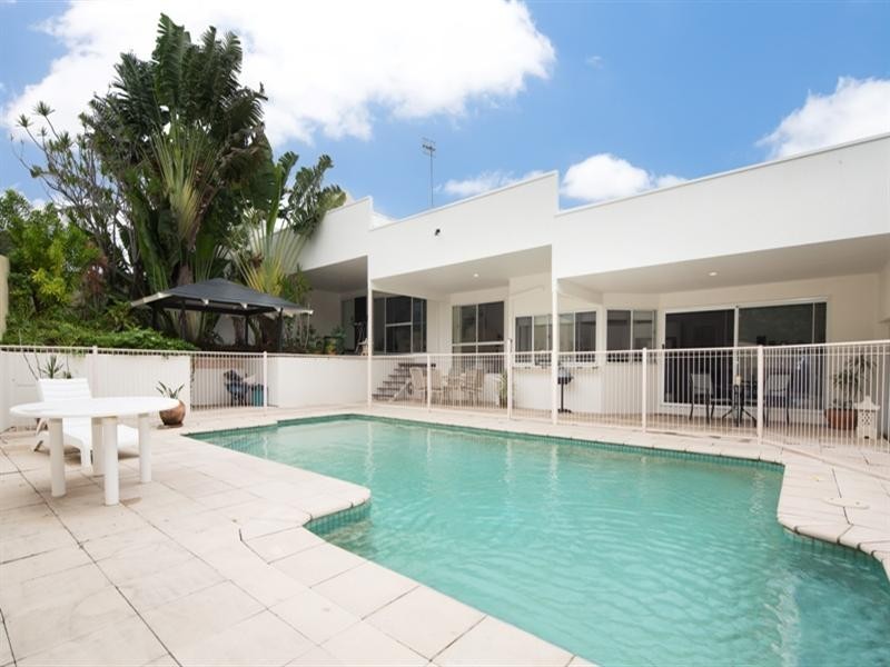 24 Crenshaw Court, Parkwood QLD 4214