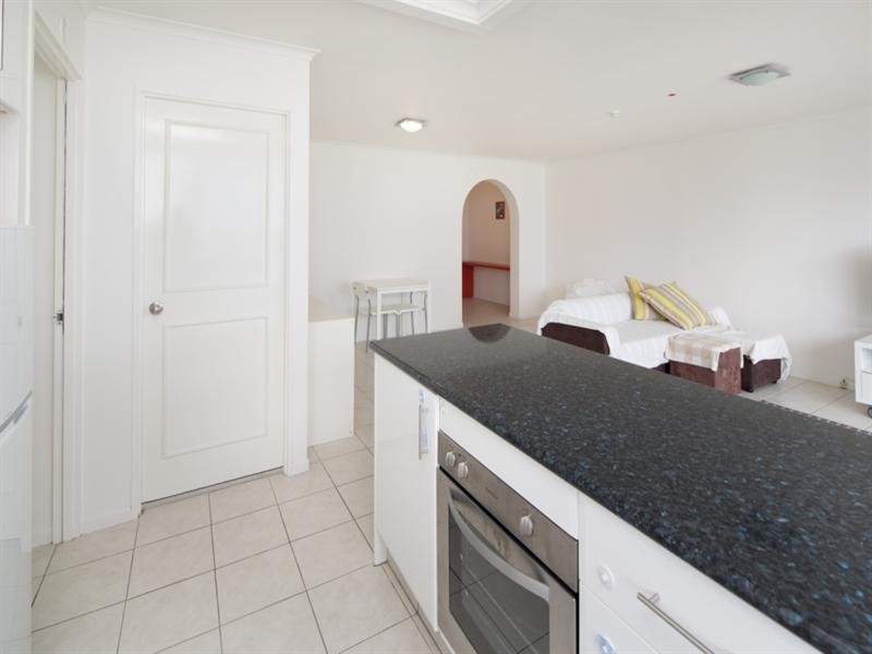 84 Silverton Apartments. 2940 Gold Coast Highway, Surfers Paradise QLD 4217