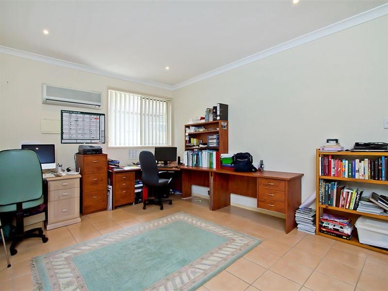 28 Christa Way, Benowa QLD 4217