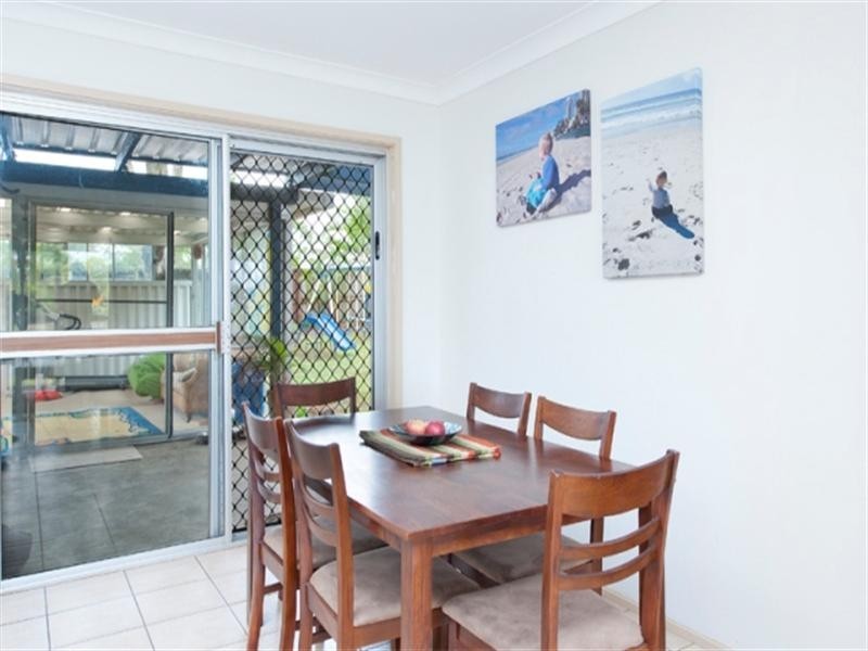 2/19 Corunna Crescent, Ashmore QLD 4214
