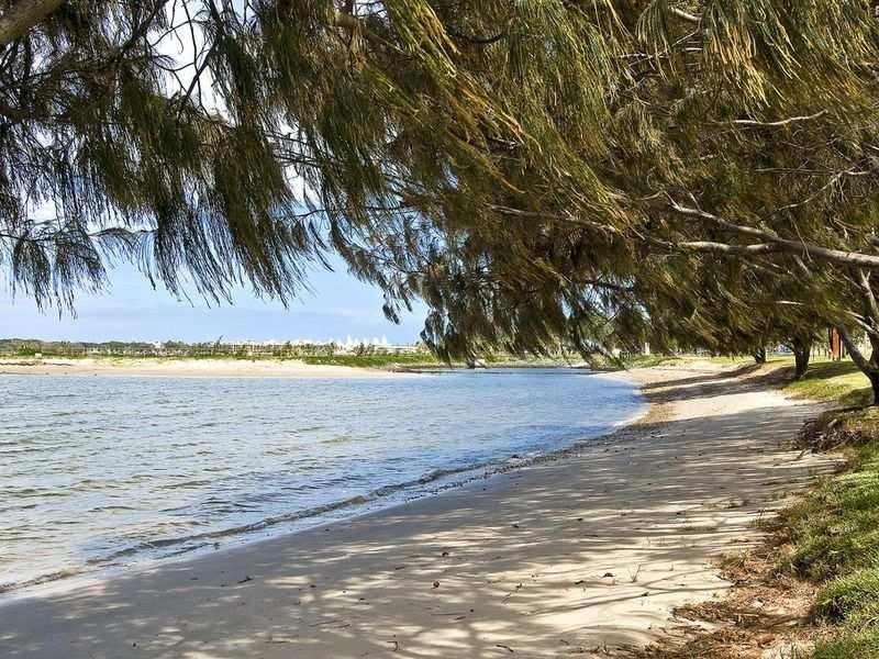 15 ‘Rays Resort’ 106 Marine Parade, Southport QLD 4215