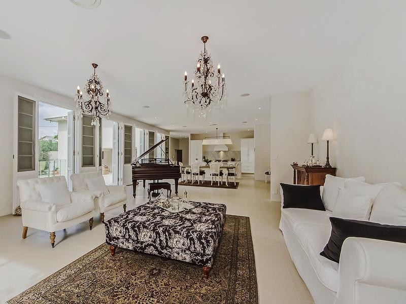 13 Kapala Street, Southport QLD 4215