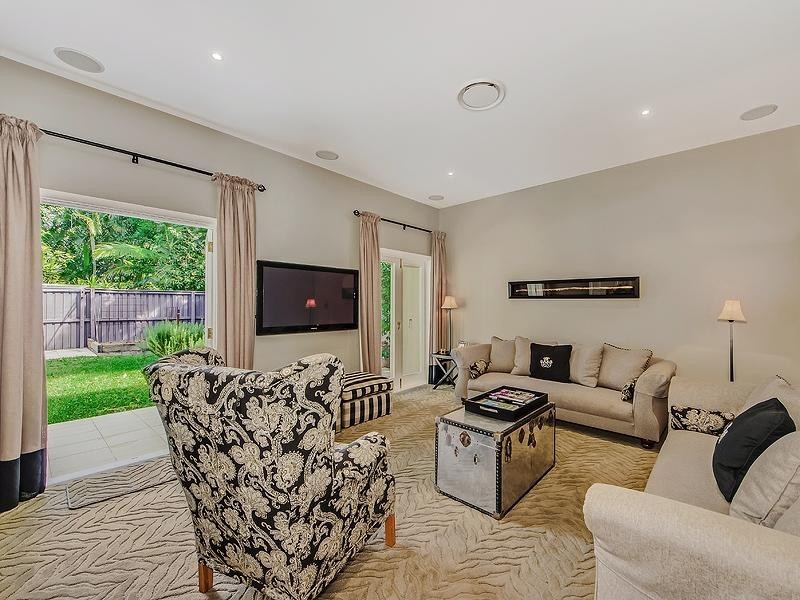 13 Kapala Street, Southport QLD 4215