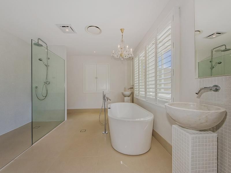 13 Kapala Street, Southport QLD 4215