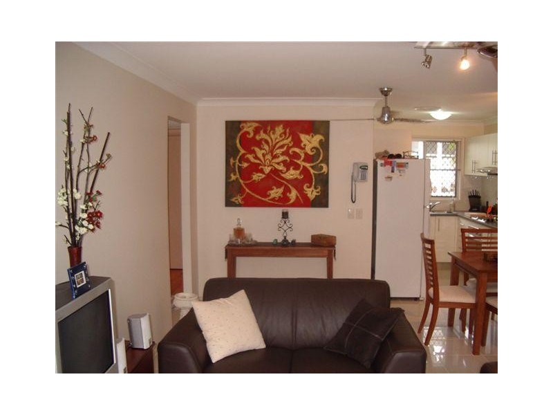 1/15 Kerr Avenue, Southport QLD 4215