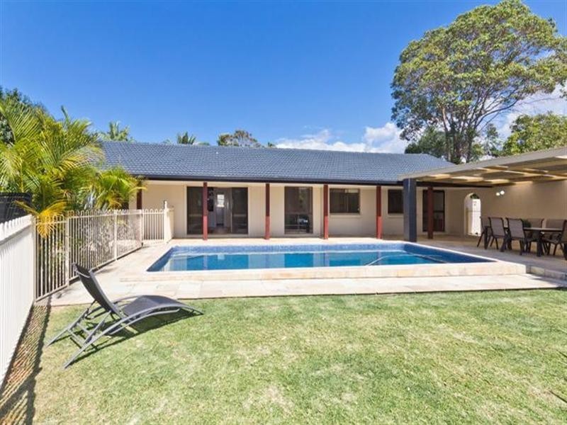2 Mara Court, Ashmore QLD 4214