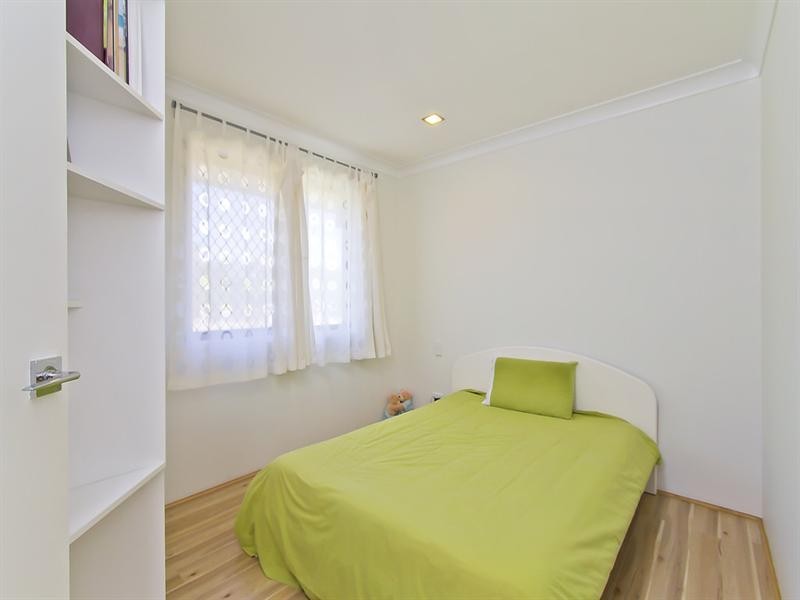 2 Meru Close, Southport QLD 4215