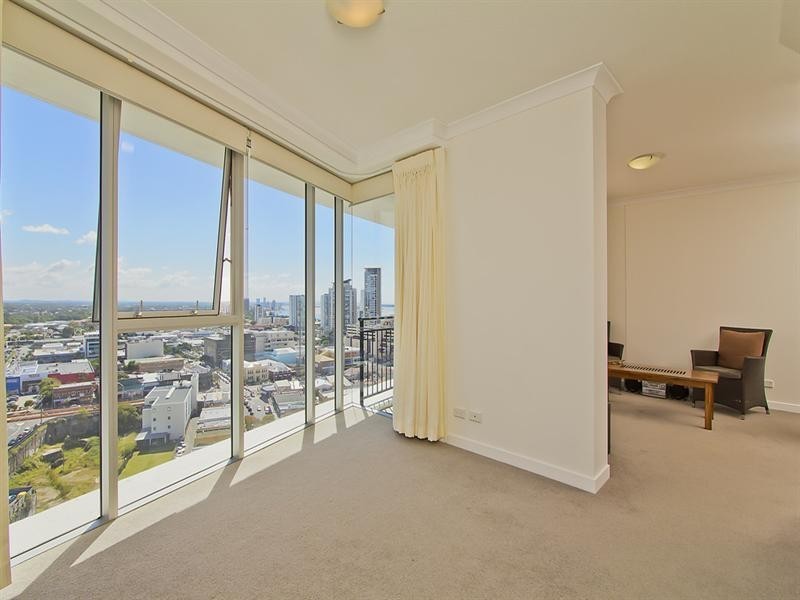 21607/5 Lawson Street, Southport QLD 4215