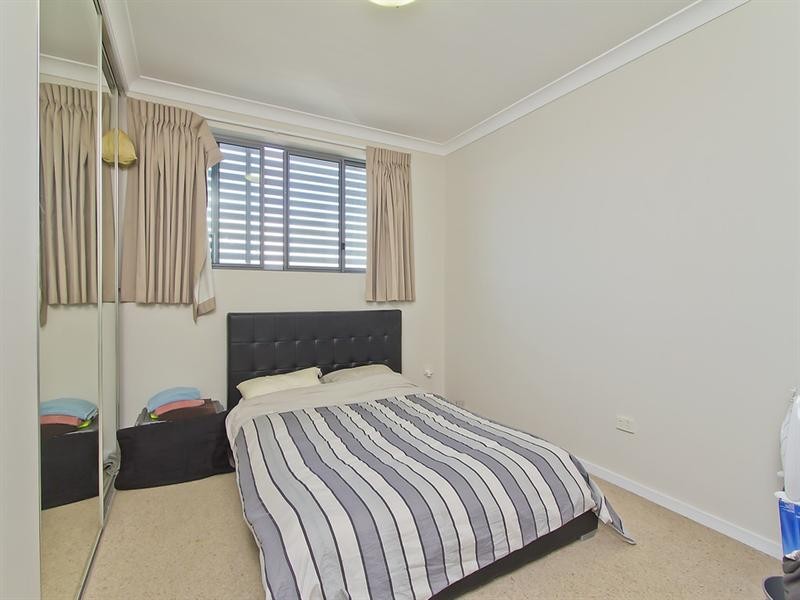 11 Mermaid Shores 2256 Gold Coast Highway, Mermaid Beach QLD 4218