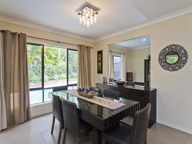 5 Hallmark Court, Ashmore QLD 4214