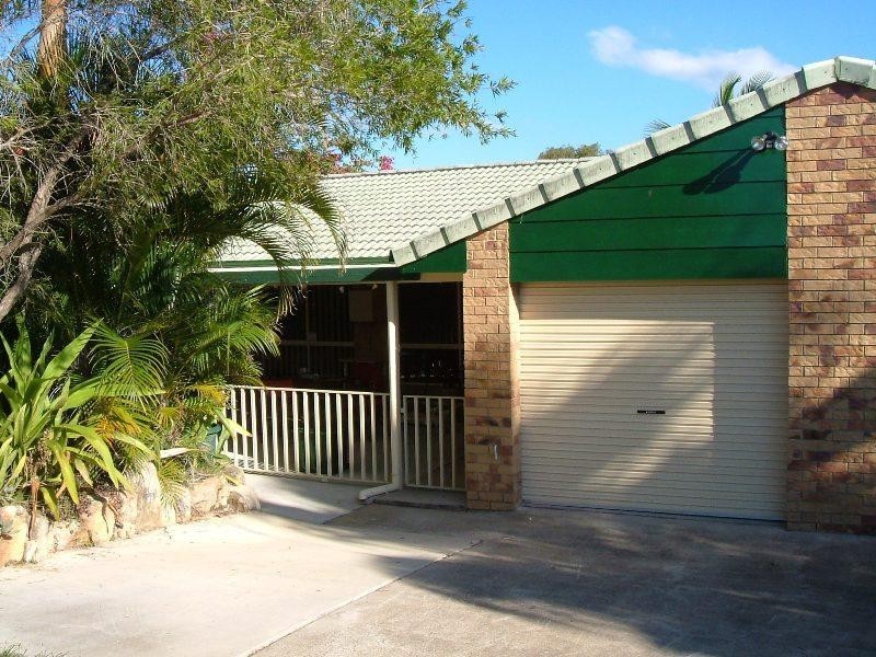16 Orkney Place, Labrador QLD 4215