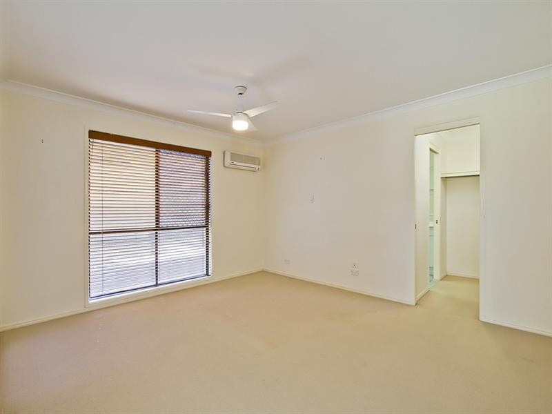 4 Little Hampton Court, Arundel QLD 4214