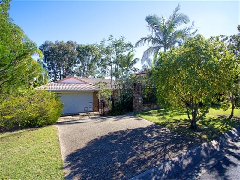 17 Forest Hills Court, Parkwood QLD 4214