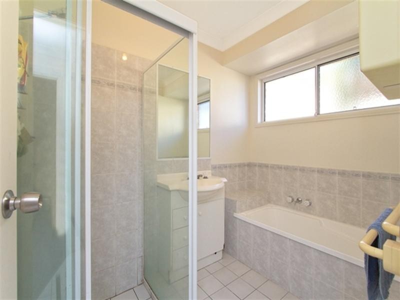 17 Forest Hills Court, Parkwood QLD 4214