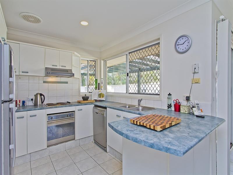 145 Henry Cotton Drive, Parkwood QLD 4214