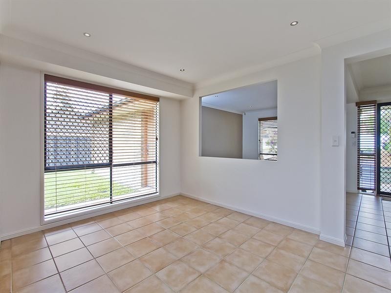 6 Watergum Parade, Molendinar QLD 4214