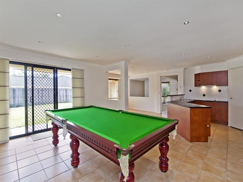 6 Watergum Parade, Molendinar QLD 4214