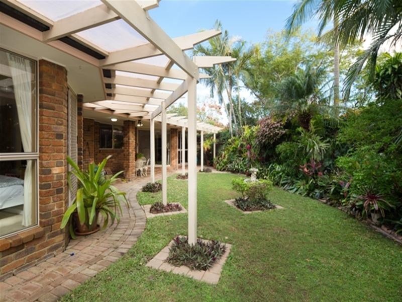 4 Mitcham Place, Robina QLD 4226