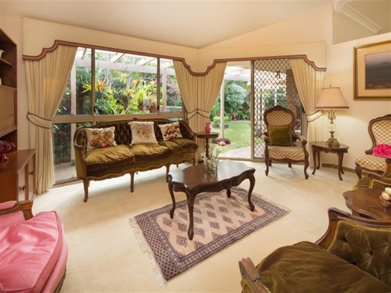 4 Mitcham Place, Robina QLD 4226