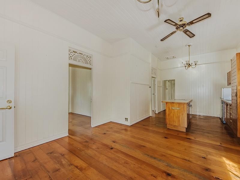 18 Norman Street, Southport QLD 4215