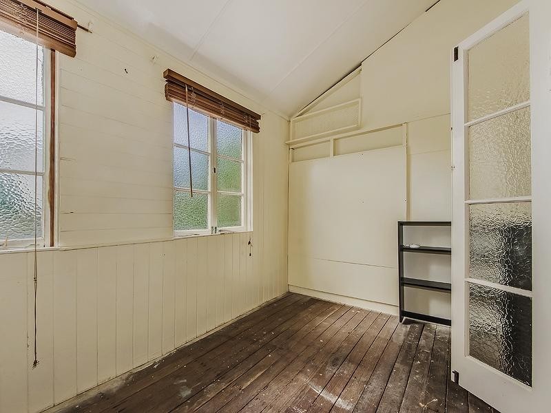 18 Norman Street, Southport QLD 4215