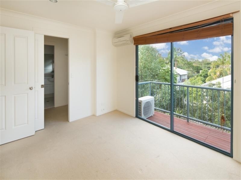 8/118 Ridgeway Avenue, Southport QLD 4215