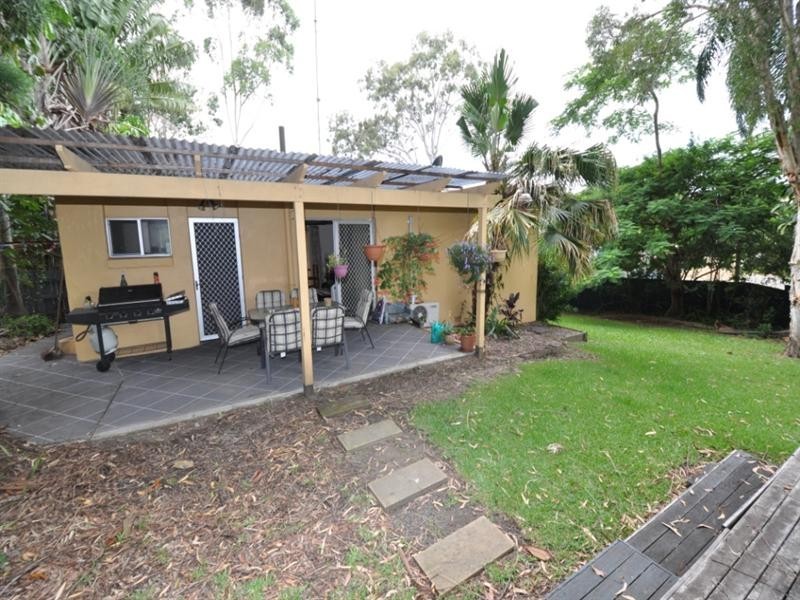 56 Kindra Avenue, Southport QLD 4215