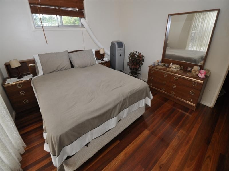 56 Kindra Avenue, Southport QLD 4215