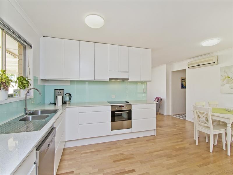 36 Harran Street, Southport QLD 4215