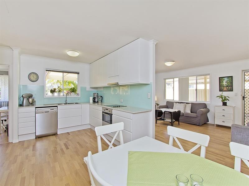 36 Harran Street, Southport QLD 4215