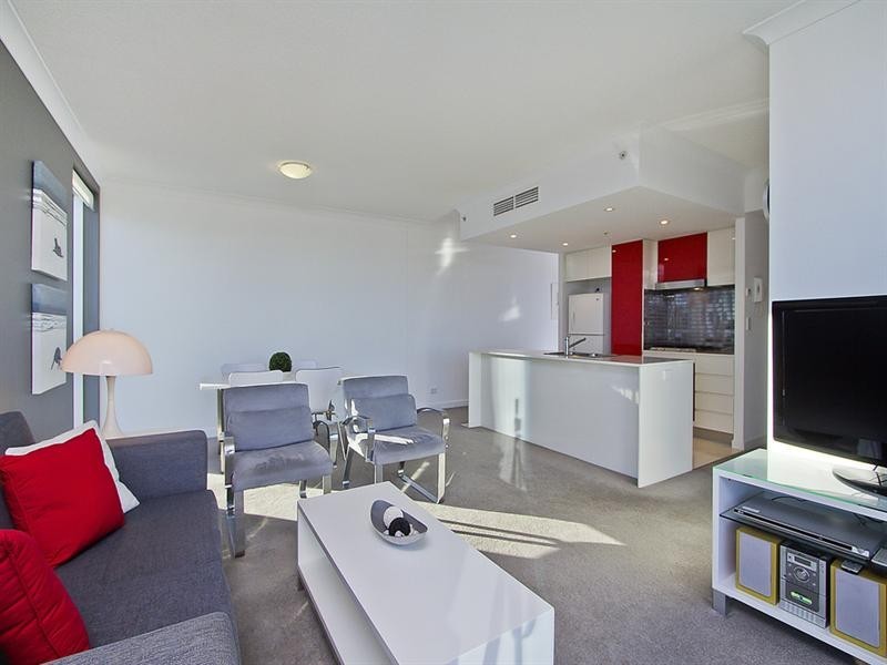 21406/5 Lawson Street, Southport QLD 4215