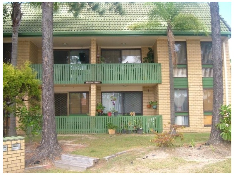 2/54 Chablis Court Oceanic Drive, Mermaid Waters QLD 4218